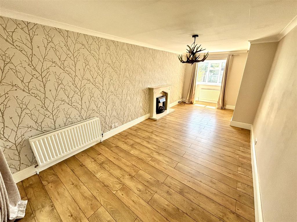 Property photo 2 of 15 Living Room