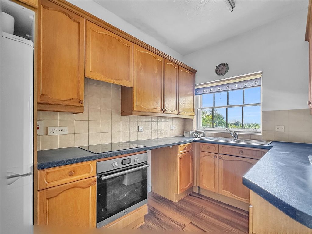 Property photo 3 of 9 57Eba50A82A8Ecbb8Fa4Ab36E23E036Ff62Bbecf - Copy.Jp