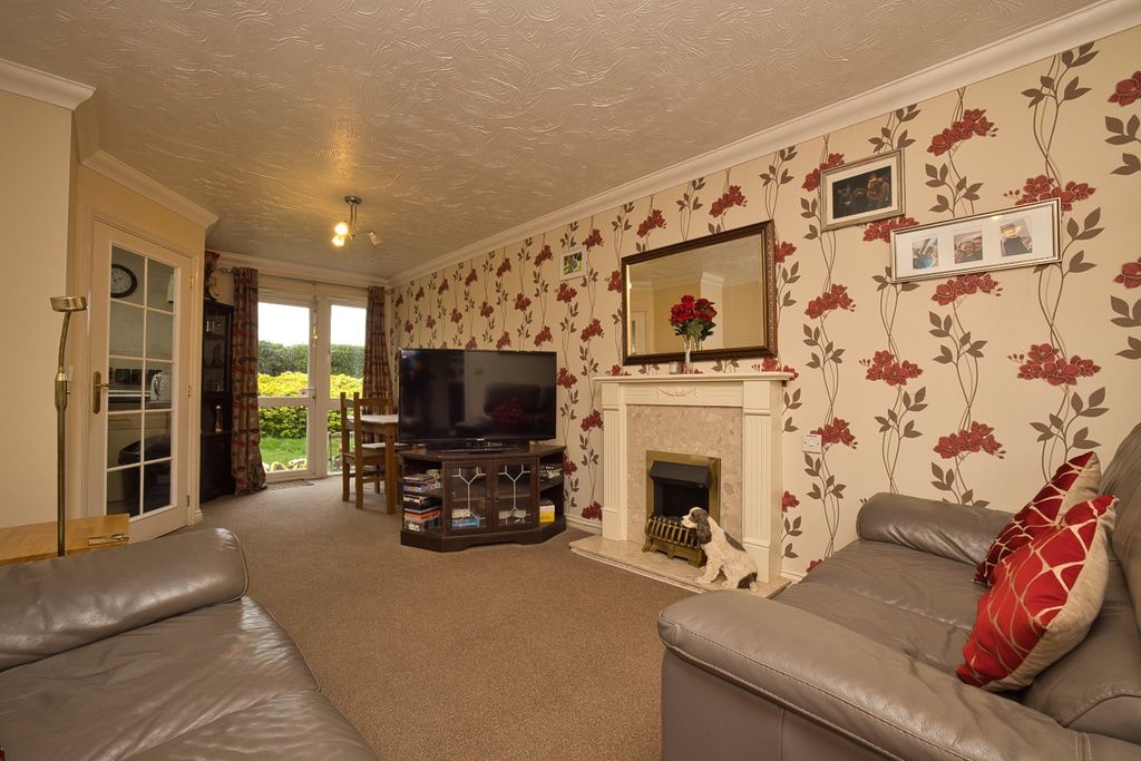 Property photo 2 of 14 Picture 2