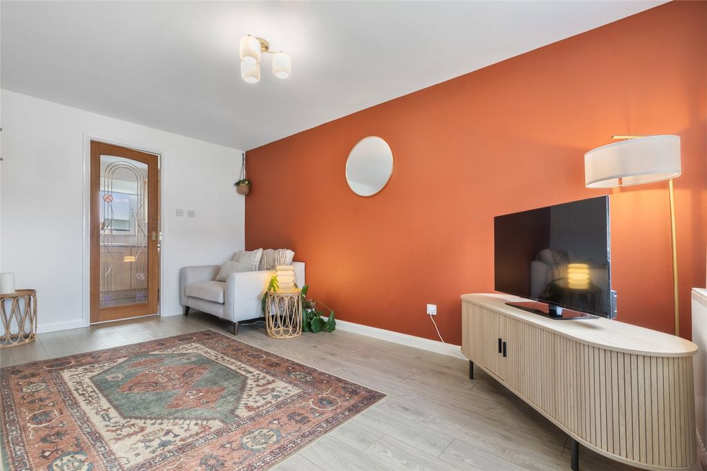 Property photo 2 of 14 Picture No. 76