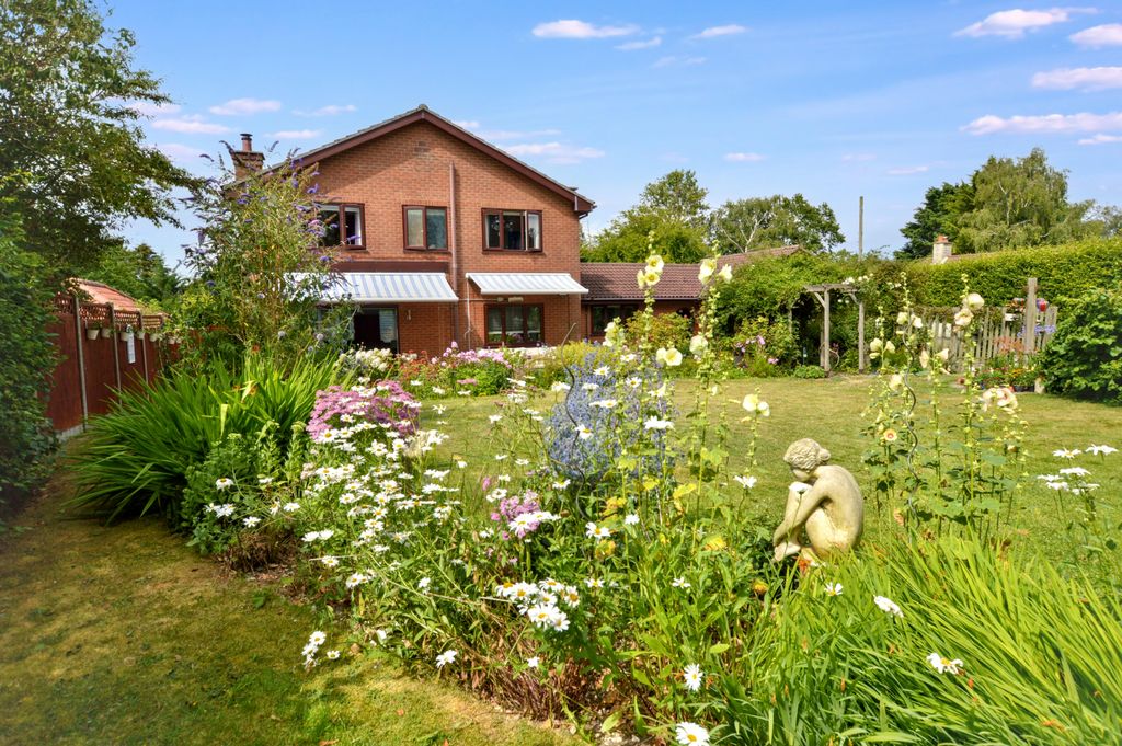 Property photo 1 of 35 Hawthorne House Benniworth 23 July 26 (54)