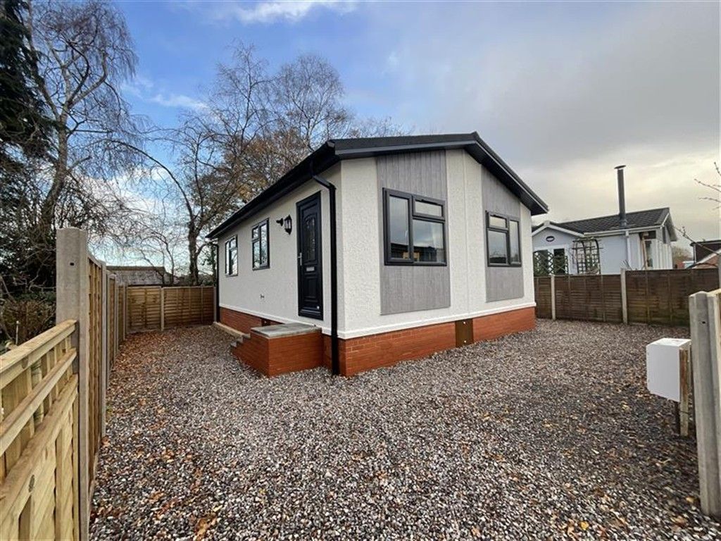 Property photo 2 of 7 Front