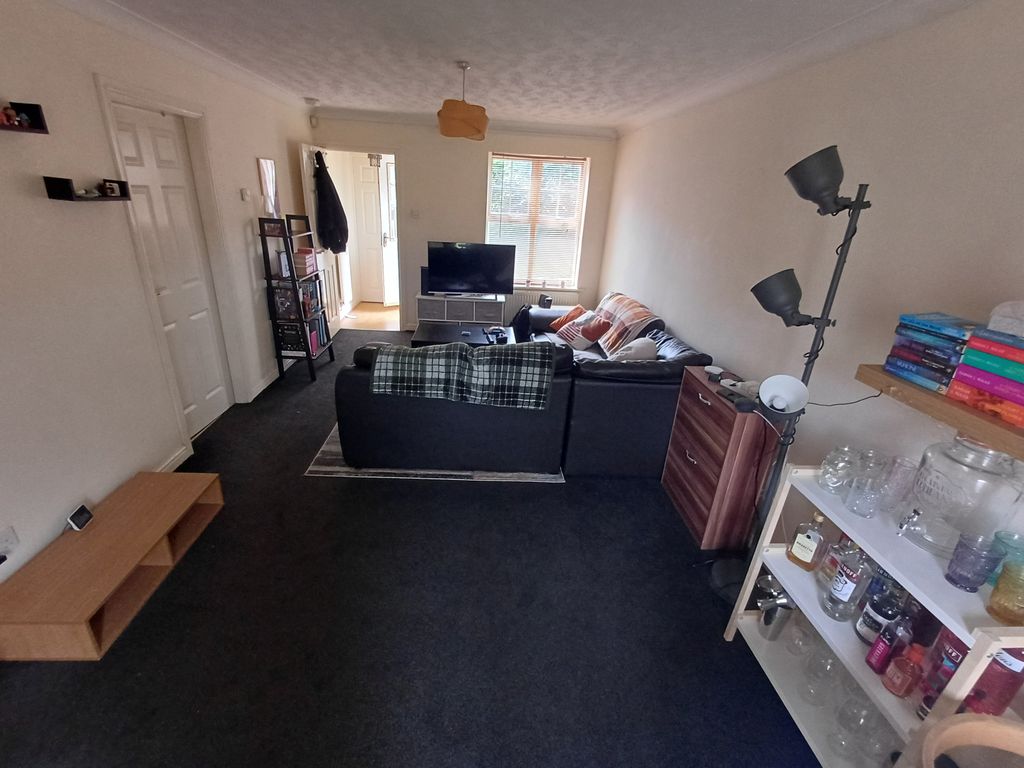 Property photo 3 of 21