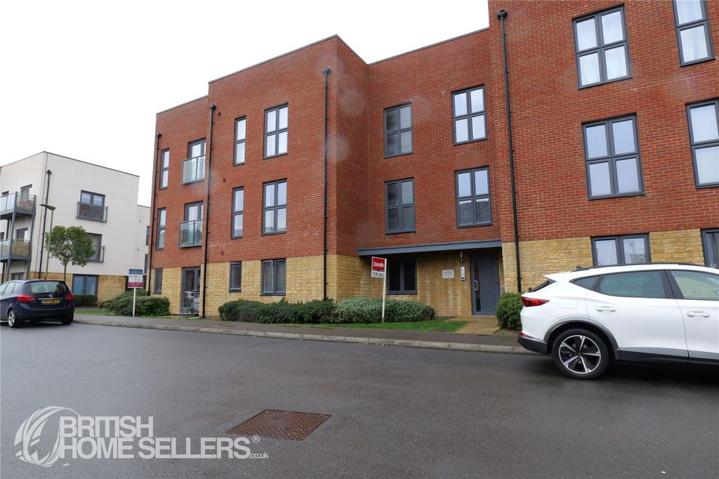 Property photo 2 of 18 Picture No. 10