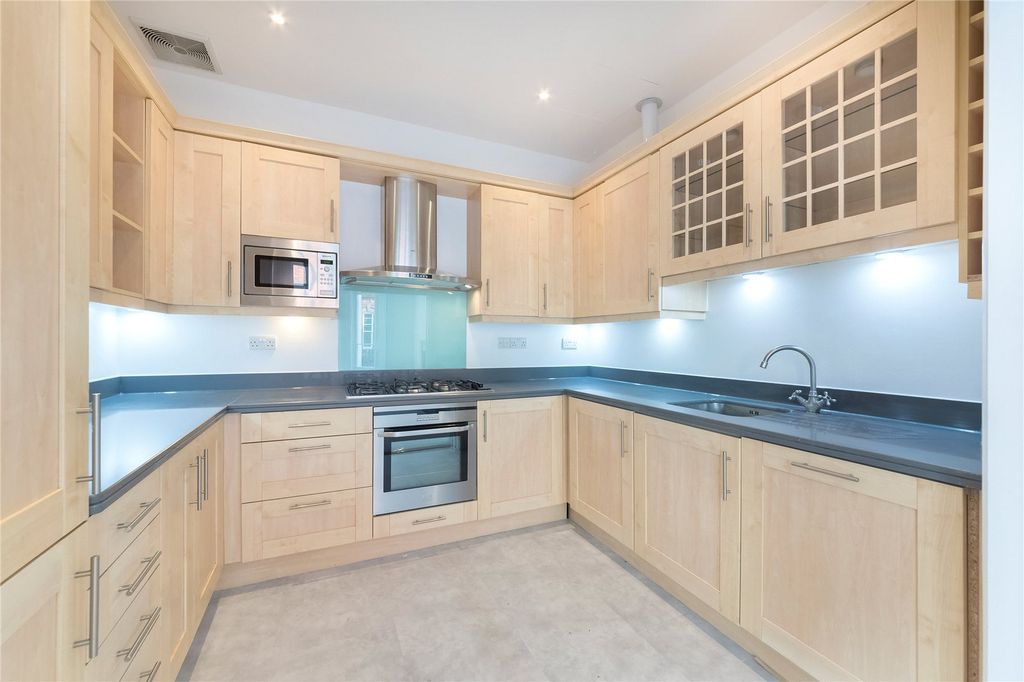 Property photo 3 of 13 Kitchen