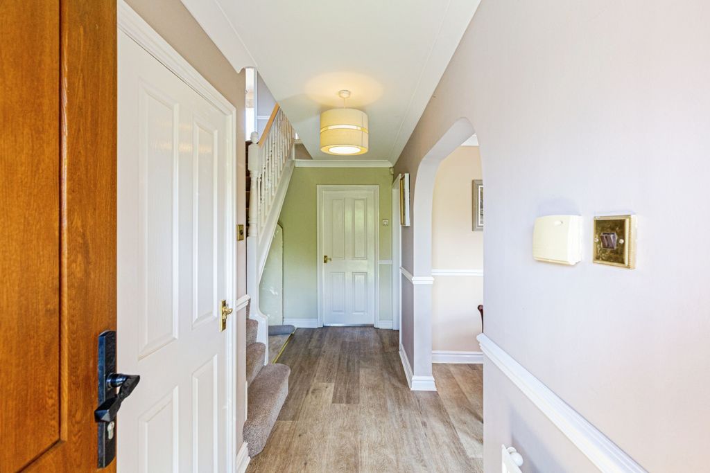 Property photo 2 of 20 Hallway