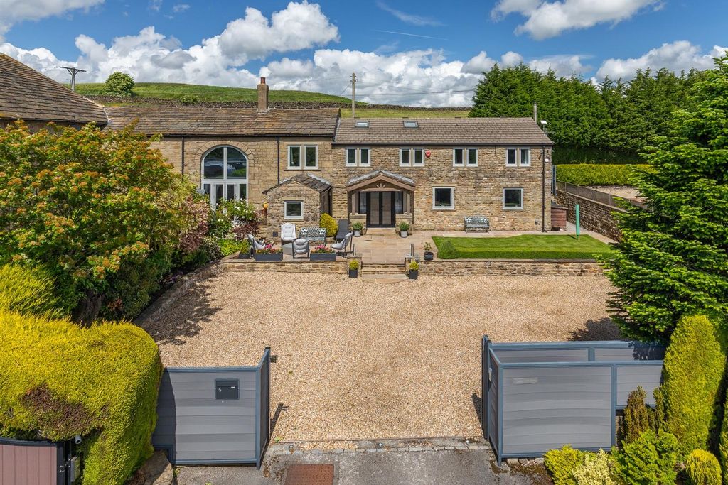 Property photo 1 of 46 White Croft Barn_01.Jpg