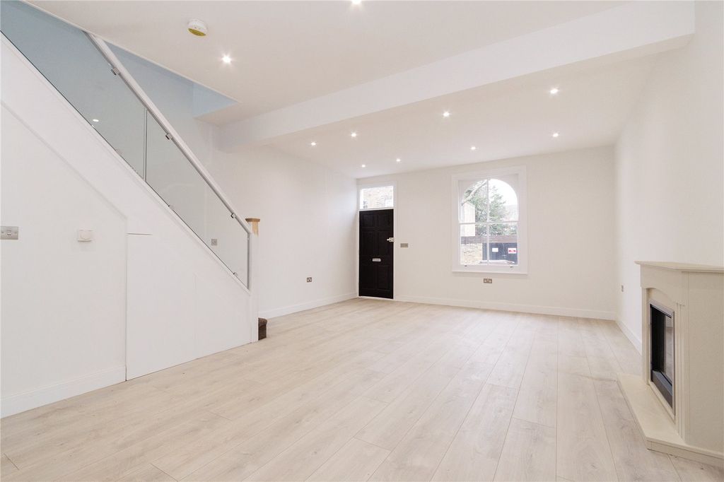 Property photo 2 of 12 Reception Room