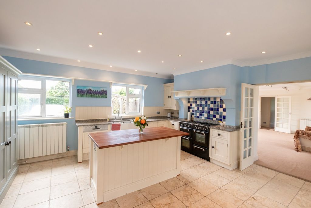 Property photo 3 of 26 Picture No. 04