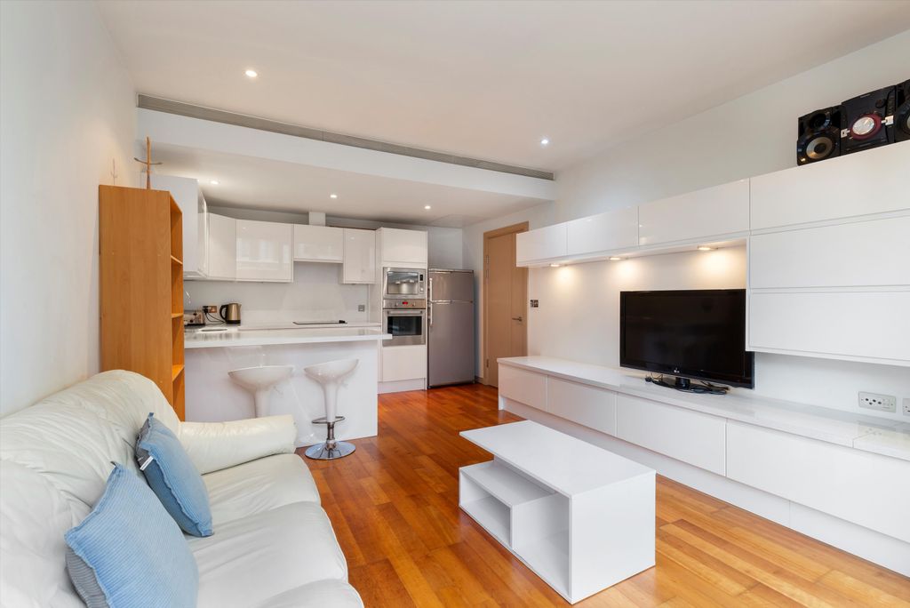 Property photo 3 of 12 Image