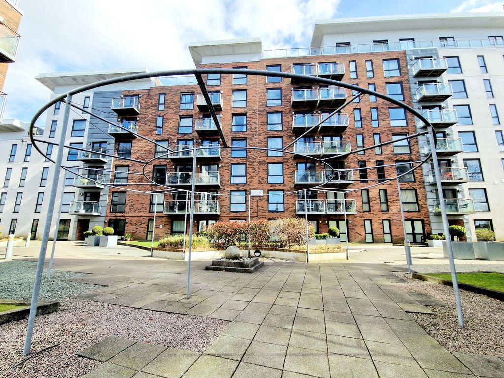 Property photo 1 of 31