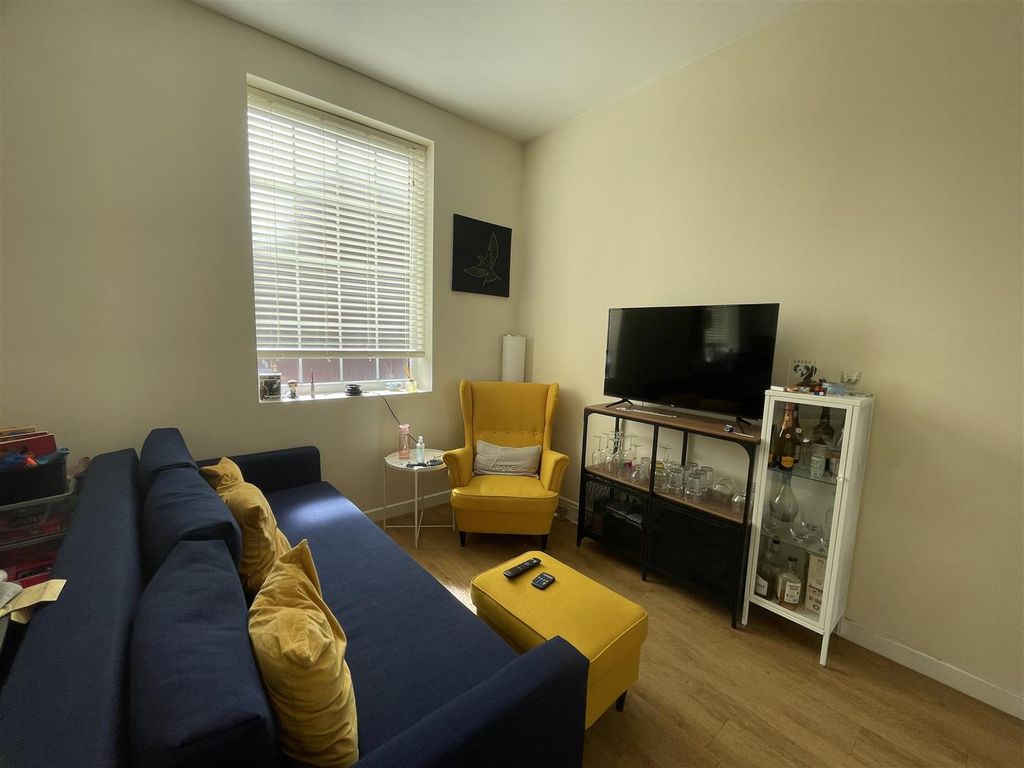 Property photo 2 of 7 Img_2803.Jpg