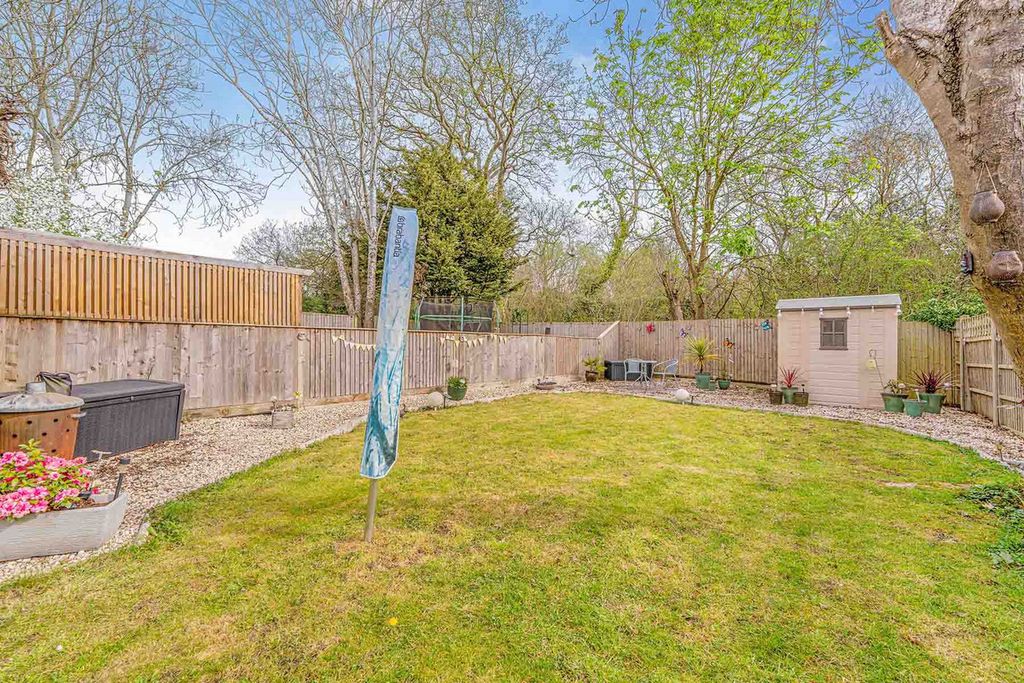 Property photo 2 of 26