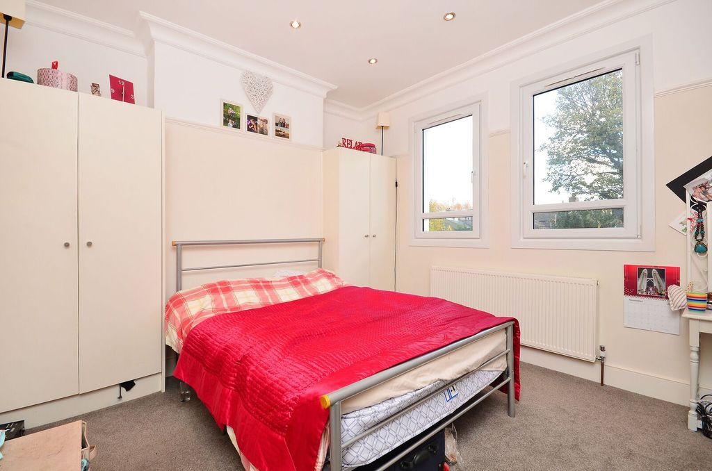 Property photo 2 of 11