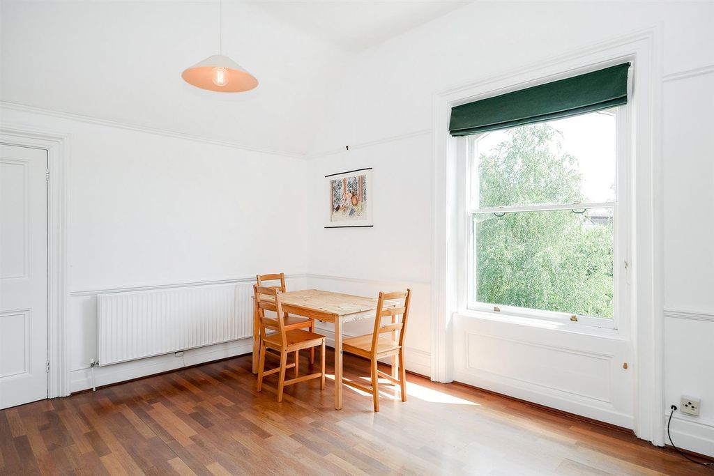 Property photo 3 of 22 Flat 5 Kingsley Grange-12_Web.Jpg