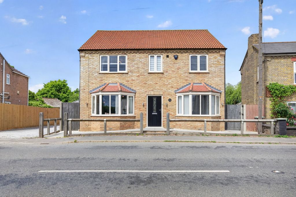Property photo 1 of 53