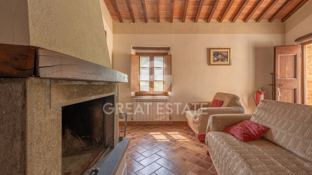 Property photo 2 of 46 Interiors