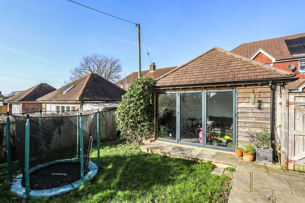 Property photo 3 of 28 Photo 24