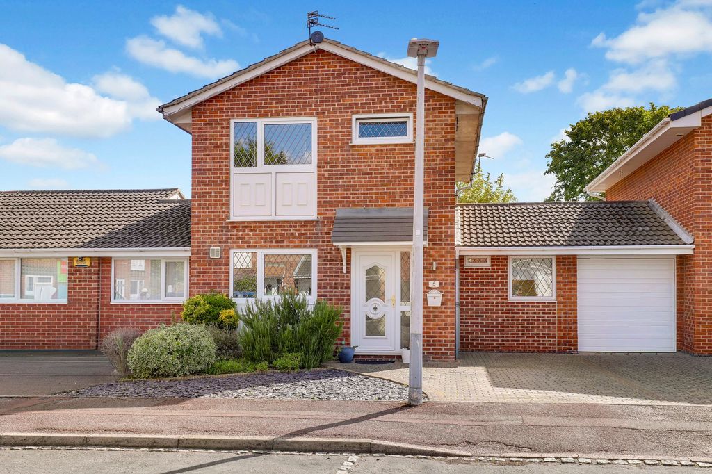 Property photo 1 of 17