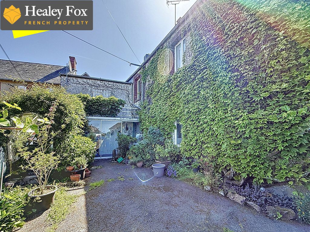 Property photo 2 of 18