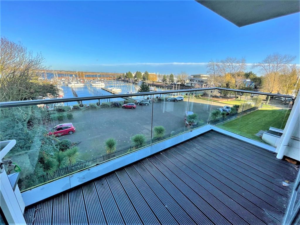 Property photo 1 of 25