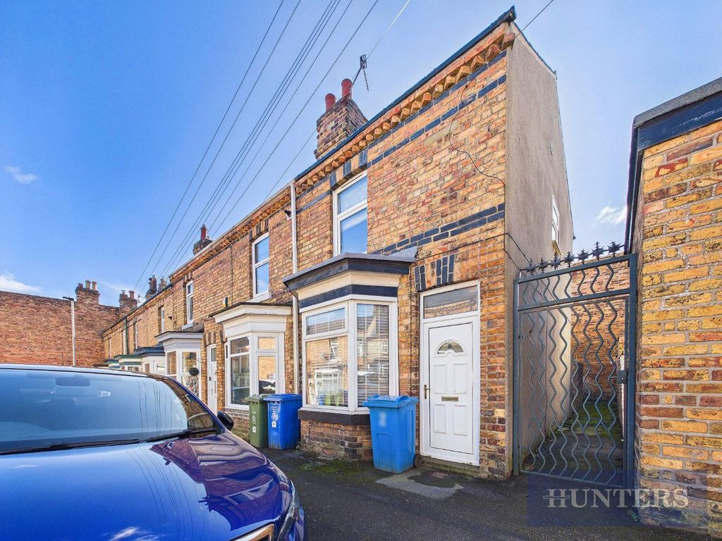 Property photo 1 of 18 Cam05316G0-Pr0374-Still015.Jpg