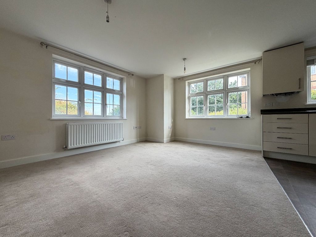 Property photo 2 of 11 5314453