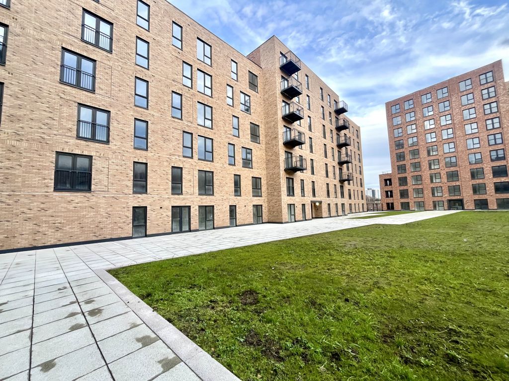 Property photo 1 of 9 2Â Bedroom Apartment For Sale