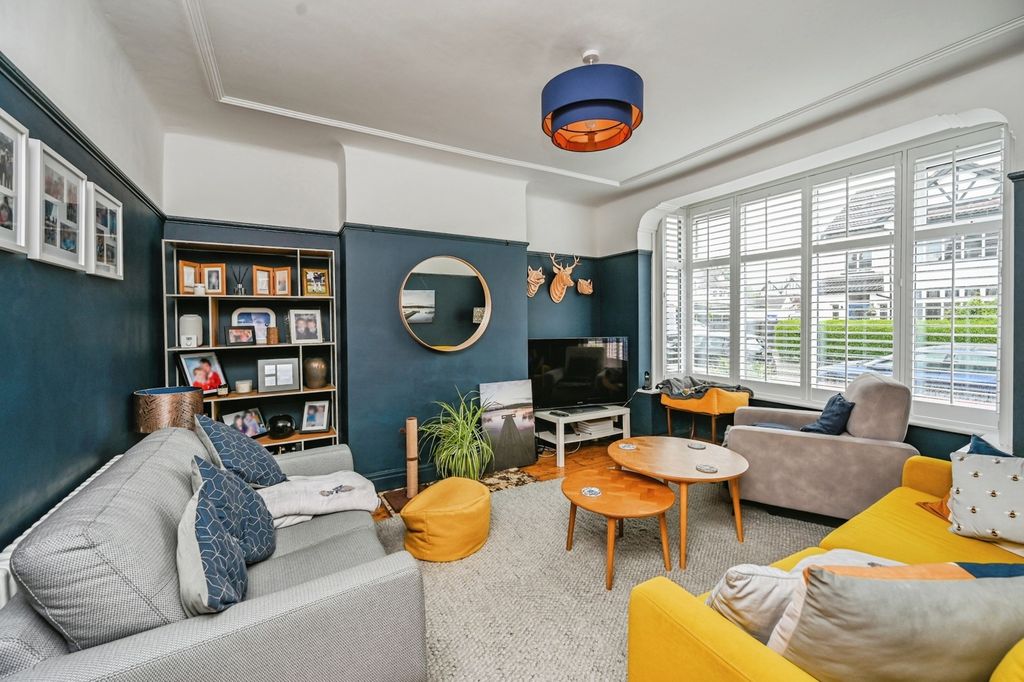 Property photo 3 of 19 Pbox-Img.Jpg