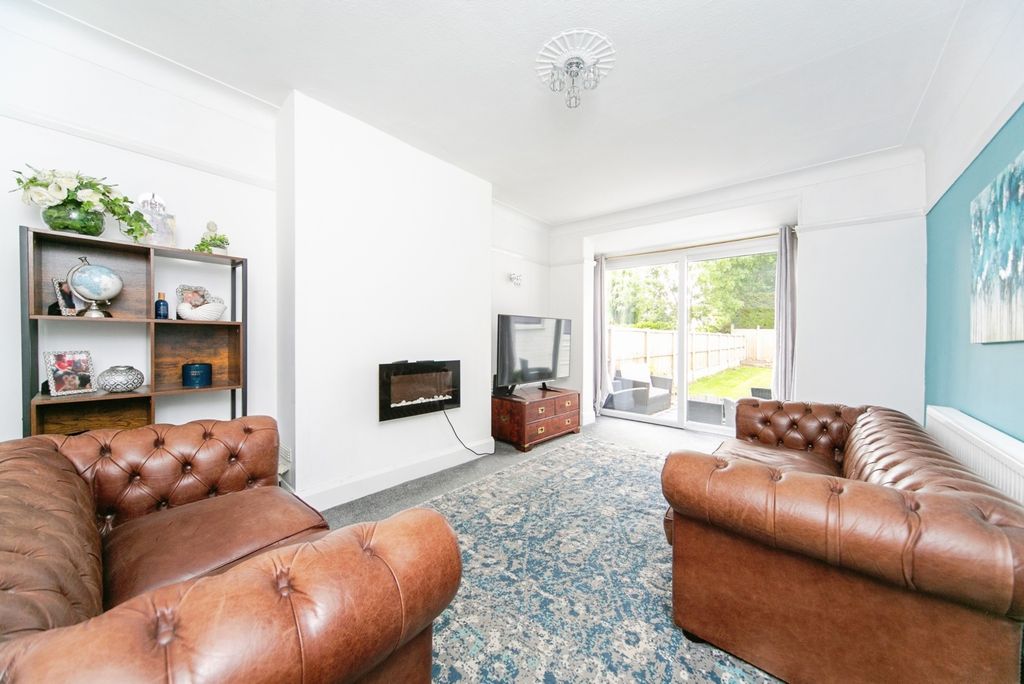 Property photo 2 of 16 Photo