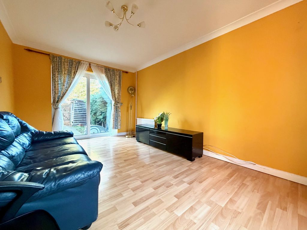 Property photo 3 of 8