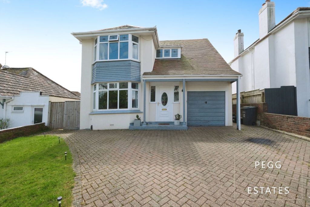 Property photo 1 of 26