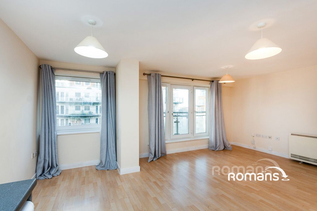 Property photo 3 of 10 Pbox-Img.Jpg