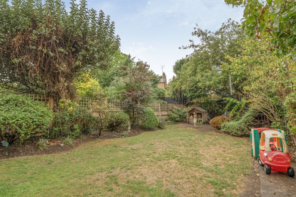 Property photo 2 of 22