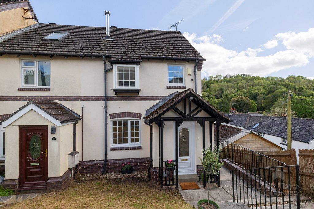 Property photo 1 of 19
