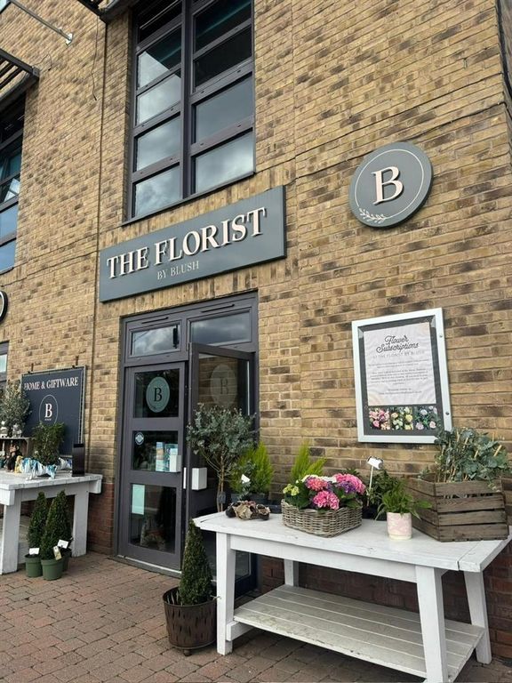 Property photo 3 of 11 Main