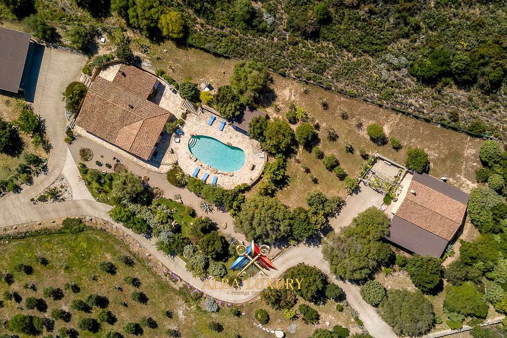 Property photo 2 of 45