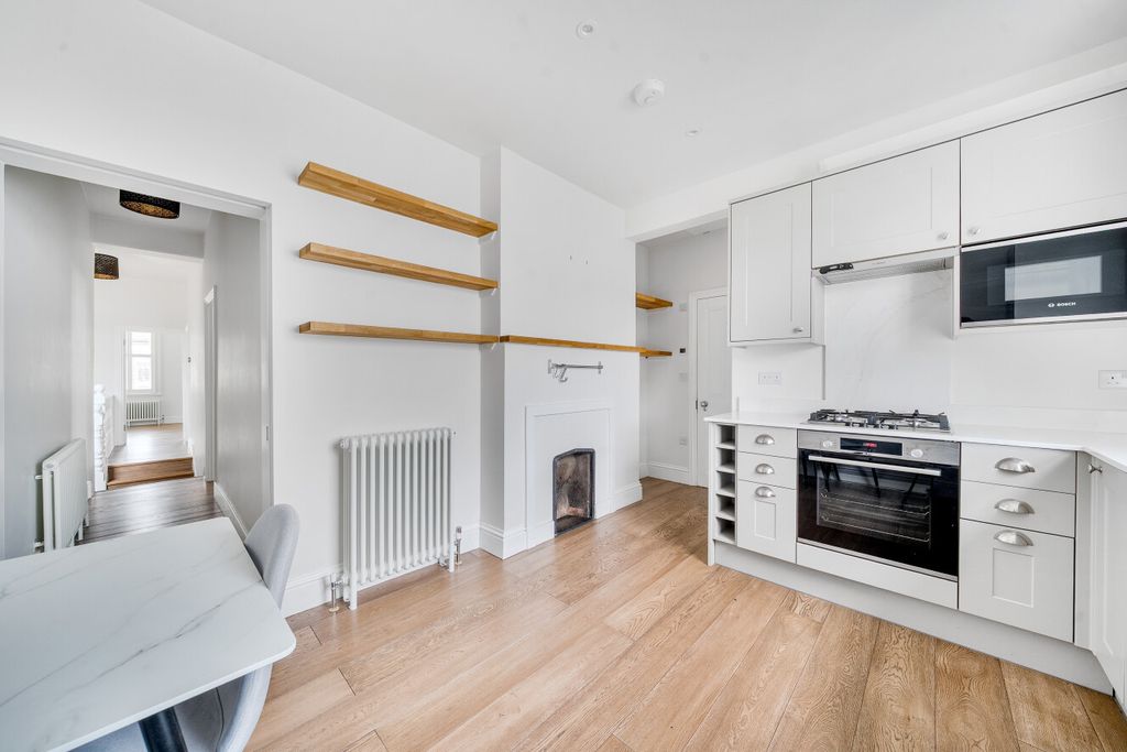 Property photo 3 of 16 1463082-15-6A0711...