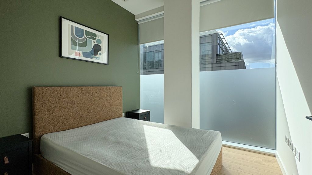 Property photo 3 of 25 Bedroom