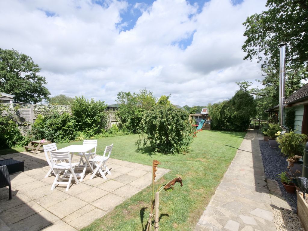 Property photo 2 of 37