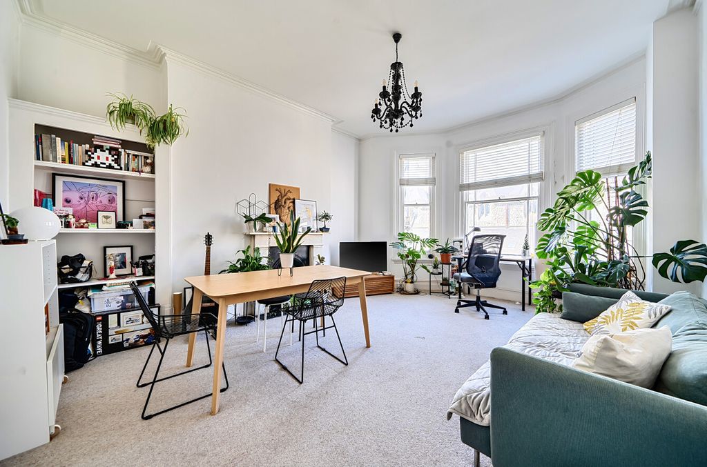 Property photo 2 of 10 1425951-7-69B1525...