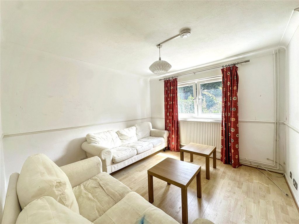 Property photo 2 of 22 Picture No. 14
