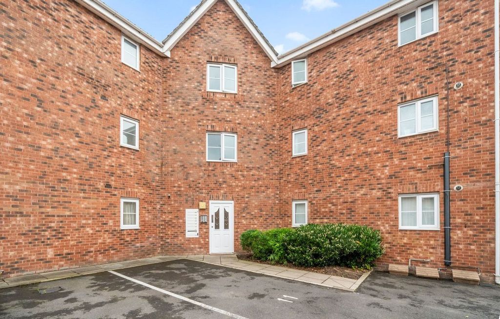 Property photo 1 of 10