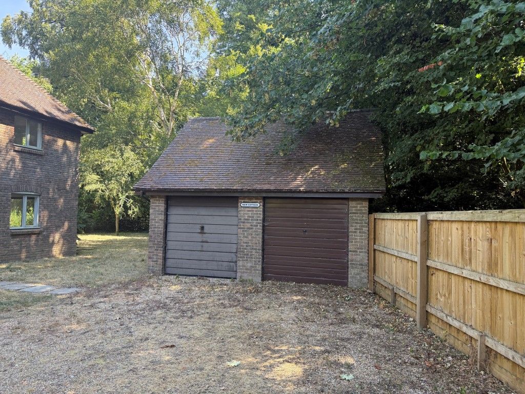 Property photo 2 of 9 Separate Double Garage Block
