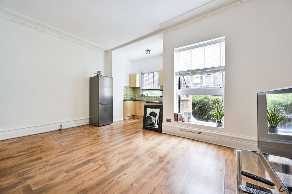 Property photo 2 of 4