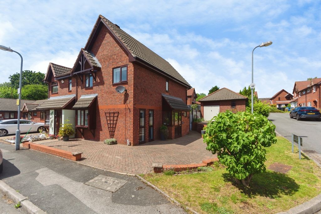 Property photo 1 of 18 Pbox-Img.Jpg