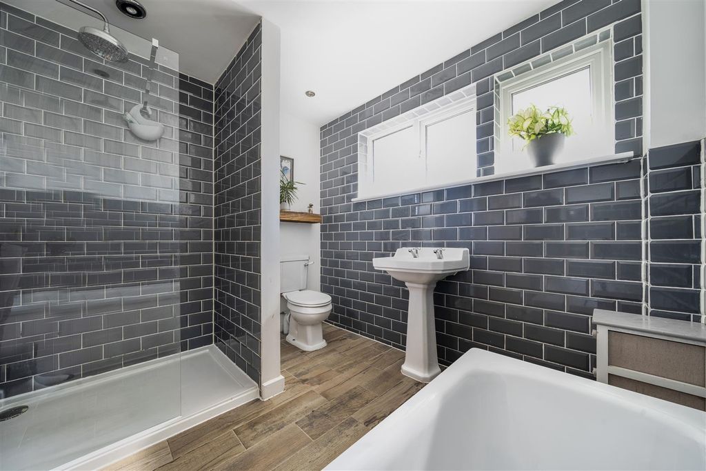 Additional image 9 of 6 bed detached house for saleBohelland Rise, Penryn TR10