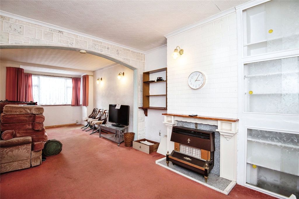 Property photo 2 of 15 Picture No. 01