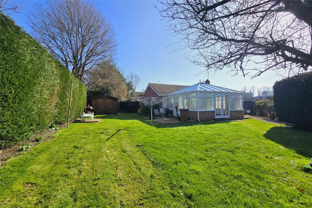 Property photo 2 of 18 Picture No. 30