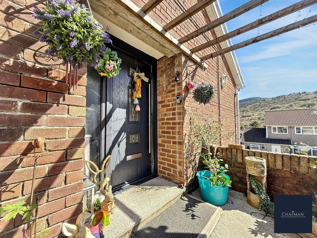 Property photo 1 of 25